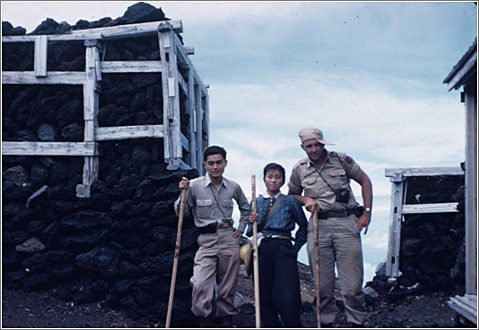 第40回【資料公開コーナー】カラー写真で見る終戦直後の日本 - 昭和館